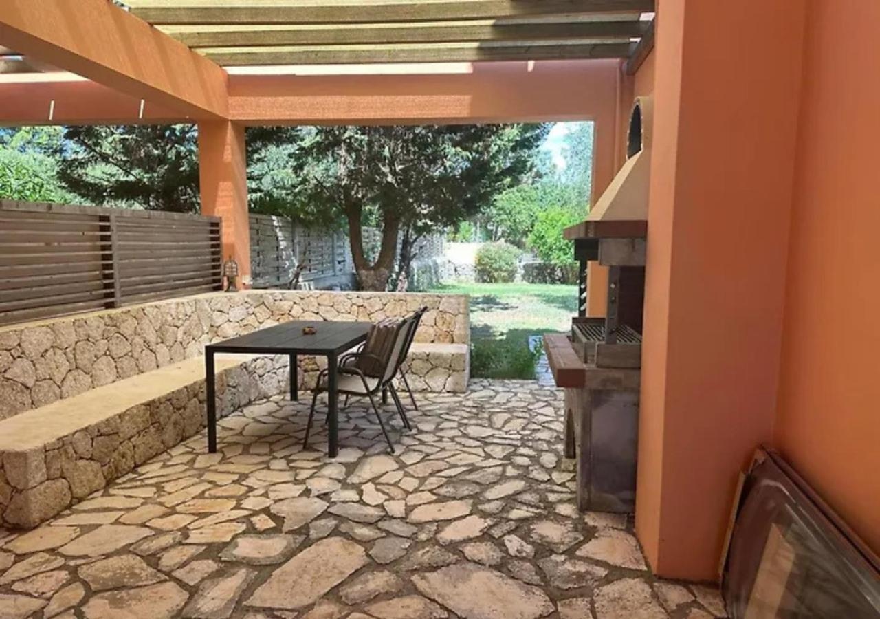 Vaios Kouramaditika